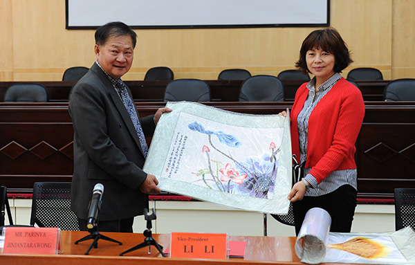 http://www.qjnu.edu.cn/upload/images/2017/4/71825511.jpg