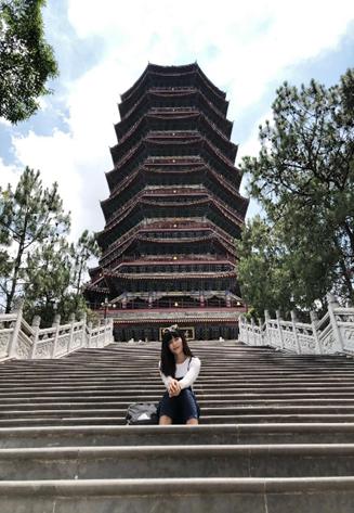 周言丽.jpg